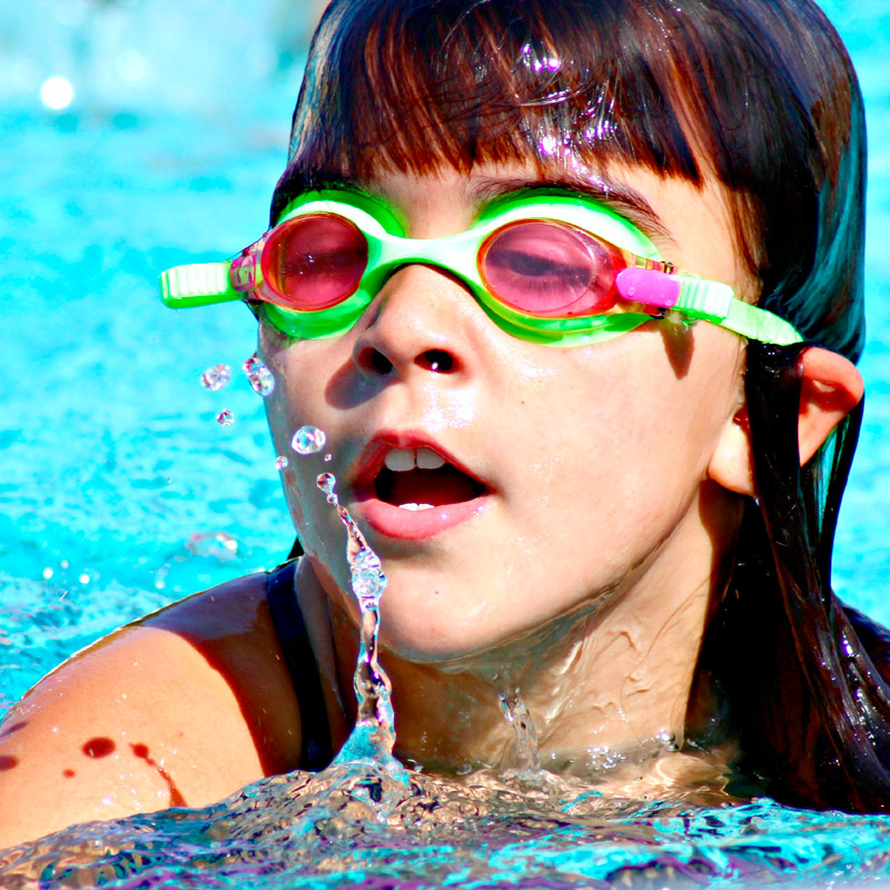 Как выбрать детские очки для плавания в бассейне? |  .